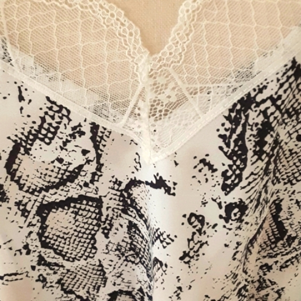 Python & Lace Silky Camisole XL - Picture 7 of 8